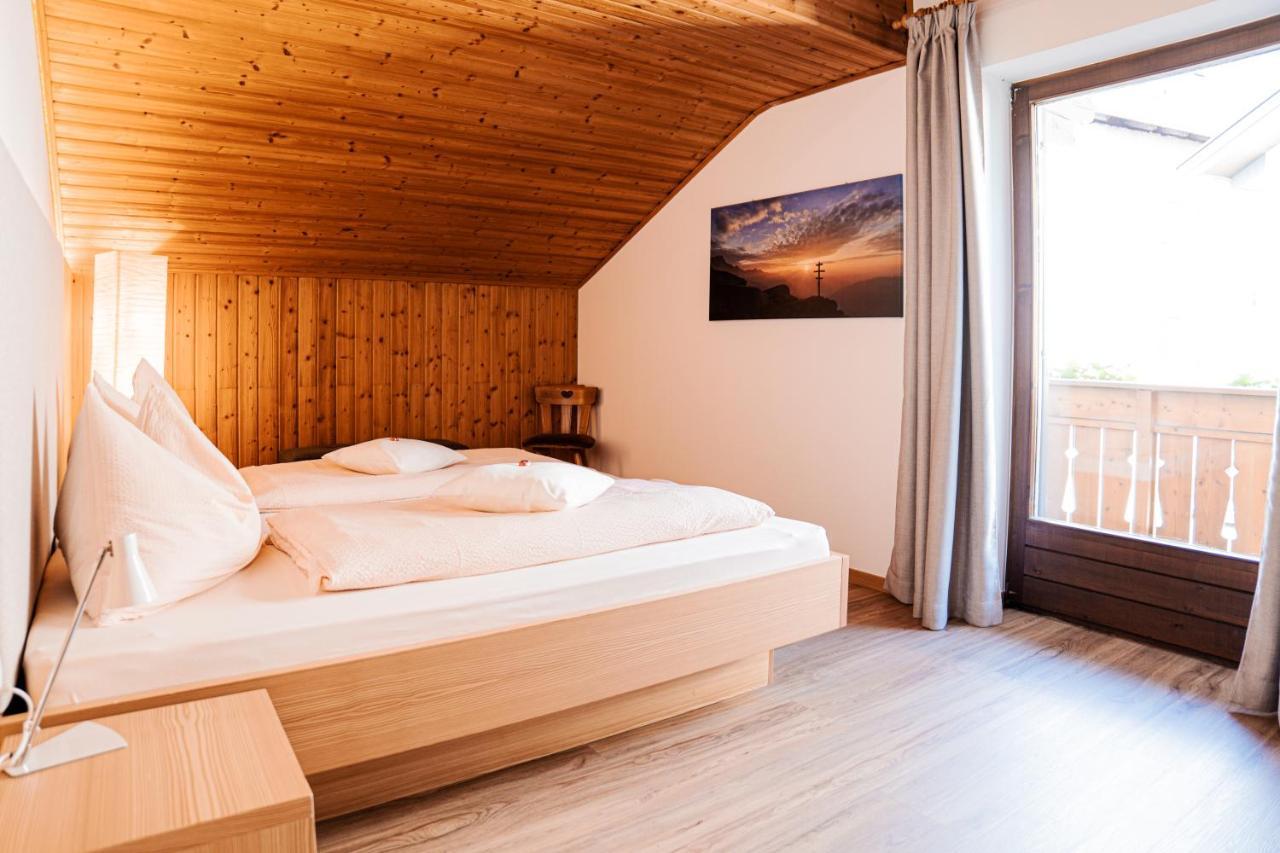 Ferienwohnungen Schweitzer Parcines Εξωτερικό φωτογραφία