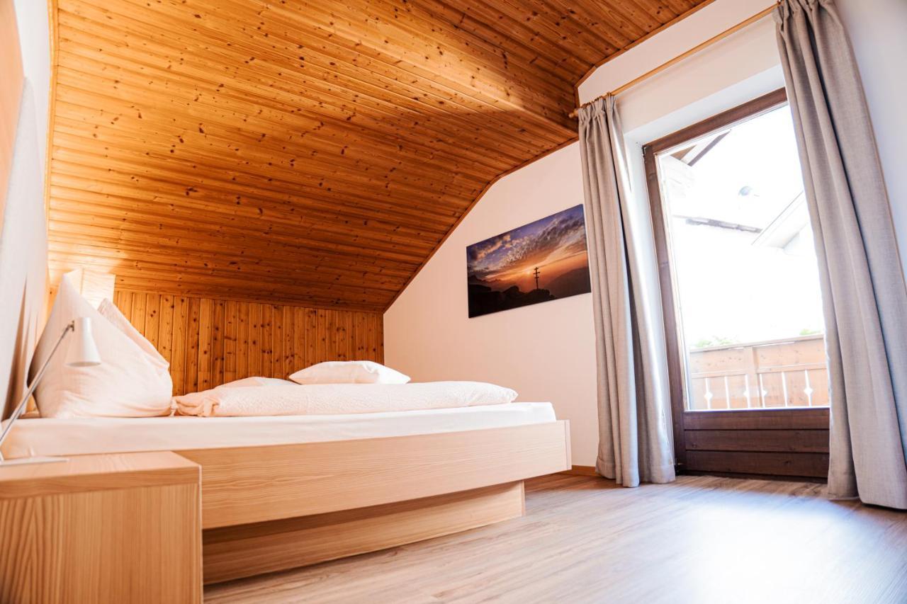 Ferienwohnungen Schweitzer Parcines Εξωτερικό φωτογραφία