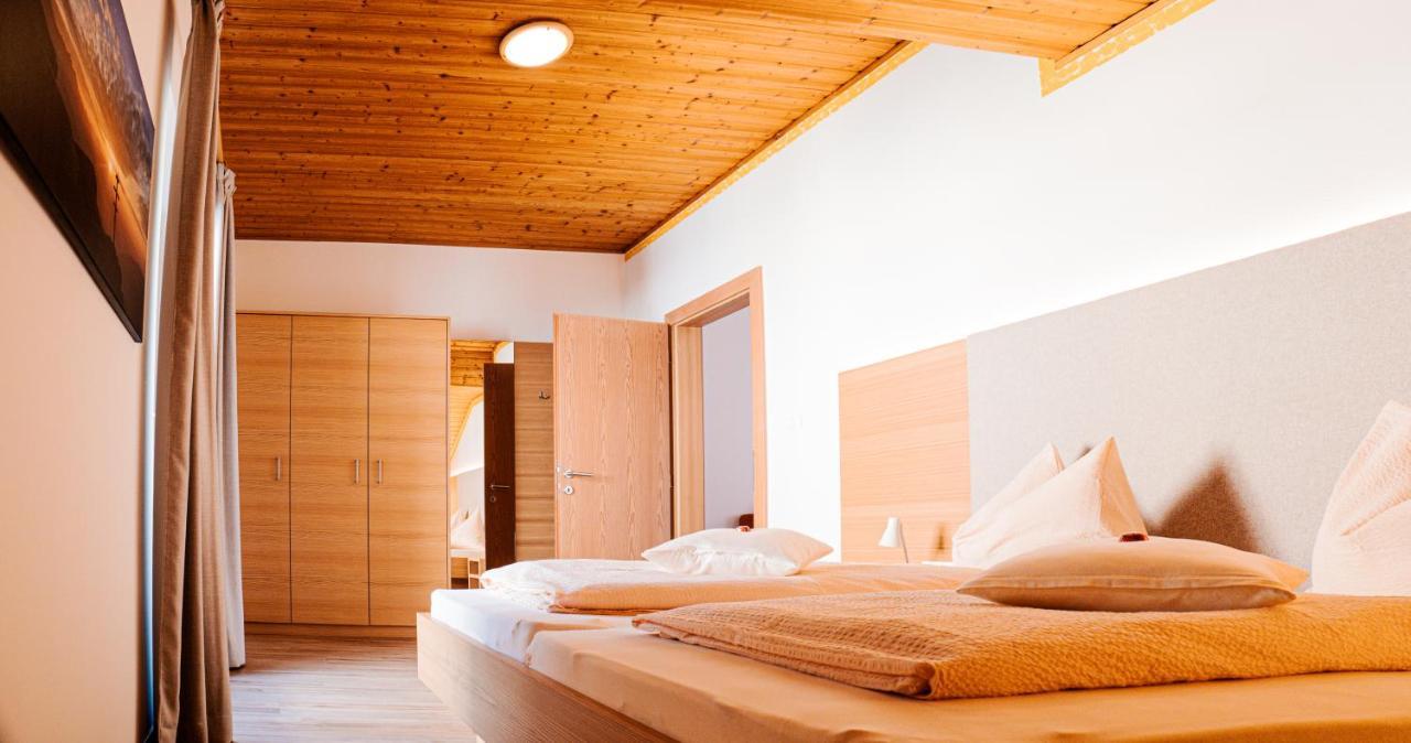 Ferienwohnungen Schweitzer Parcines Εξωτερικό φωτογραφία