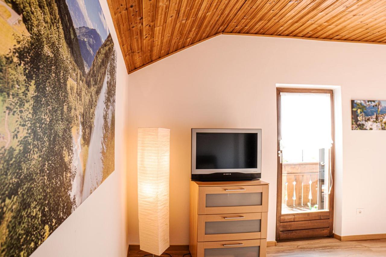 Ferienwohnungen Schweitzer Parcines Εξωτερικό φωτογραφία