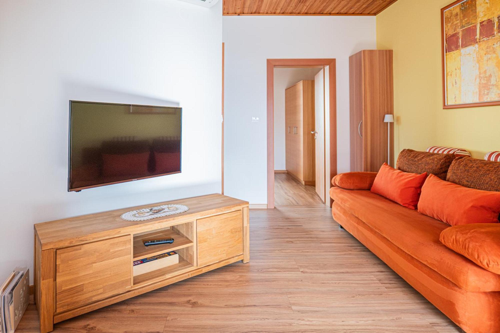 Ferienwohnungen Schweitzer Parcines Εξωτερικό φωτογραφία